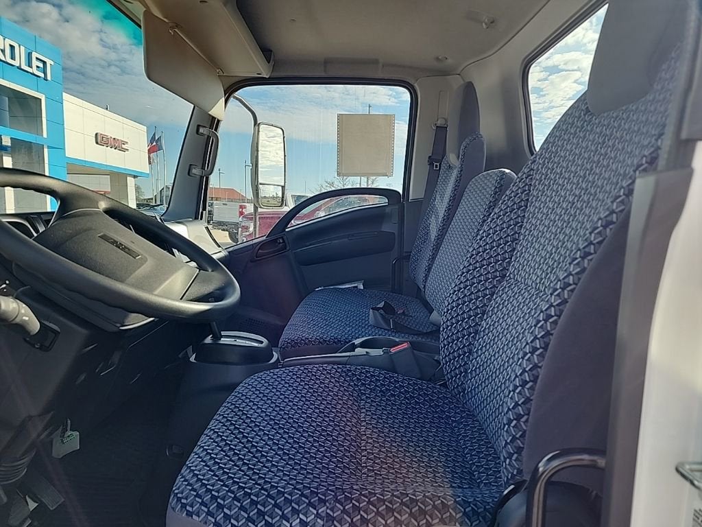 2024 Chevrolet Low Cab Forward 4500 1WT