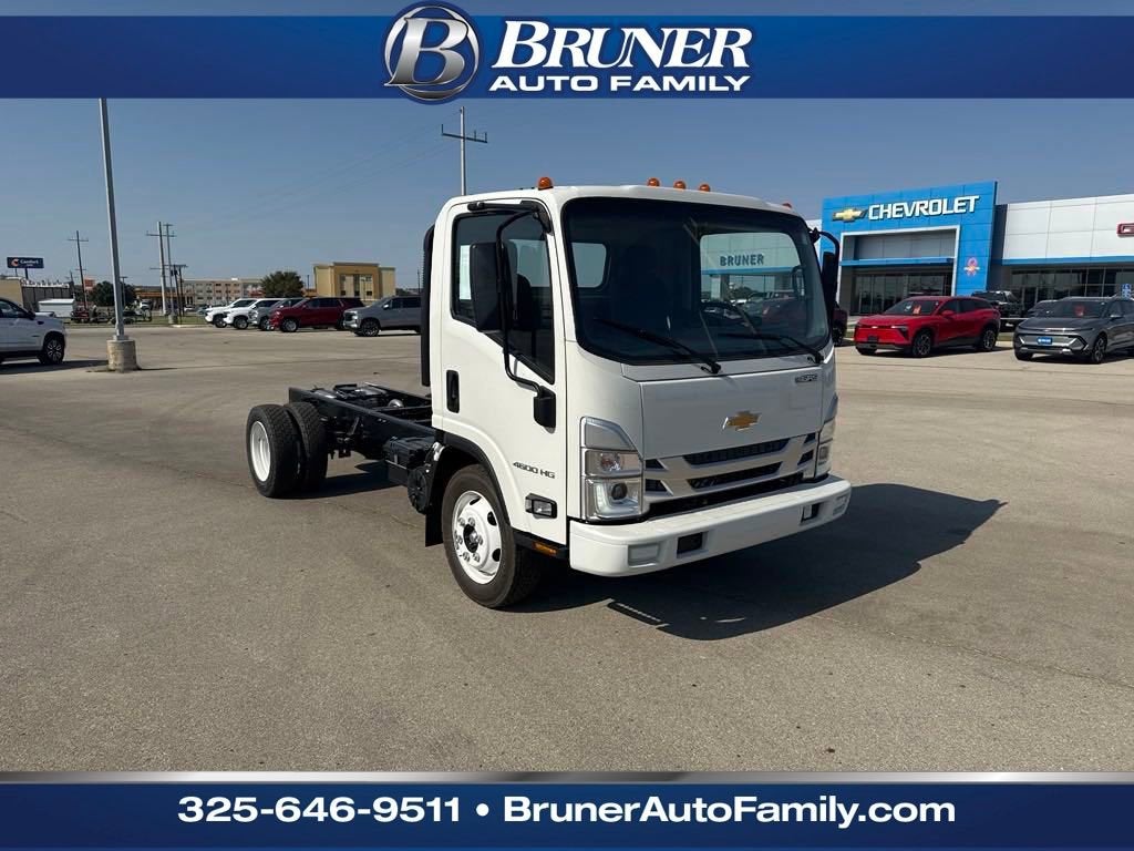 2025 Chevrolet Low Cab Forward 4500 1WT