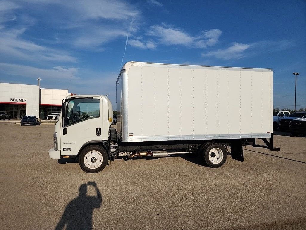 2024 Chevrolet Low Cab Forward 4500 1WT