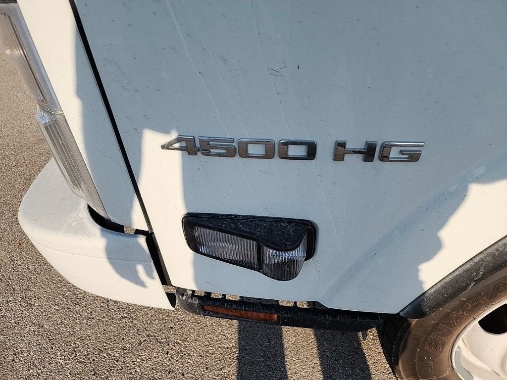 2024 Chevrolet Low Cab Forward 4500 1WT