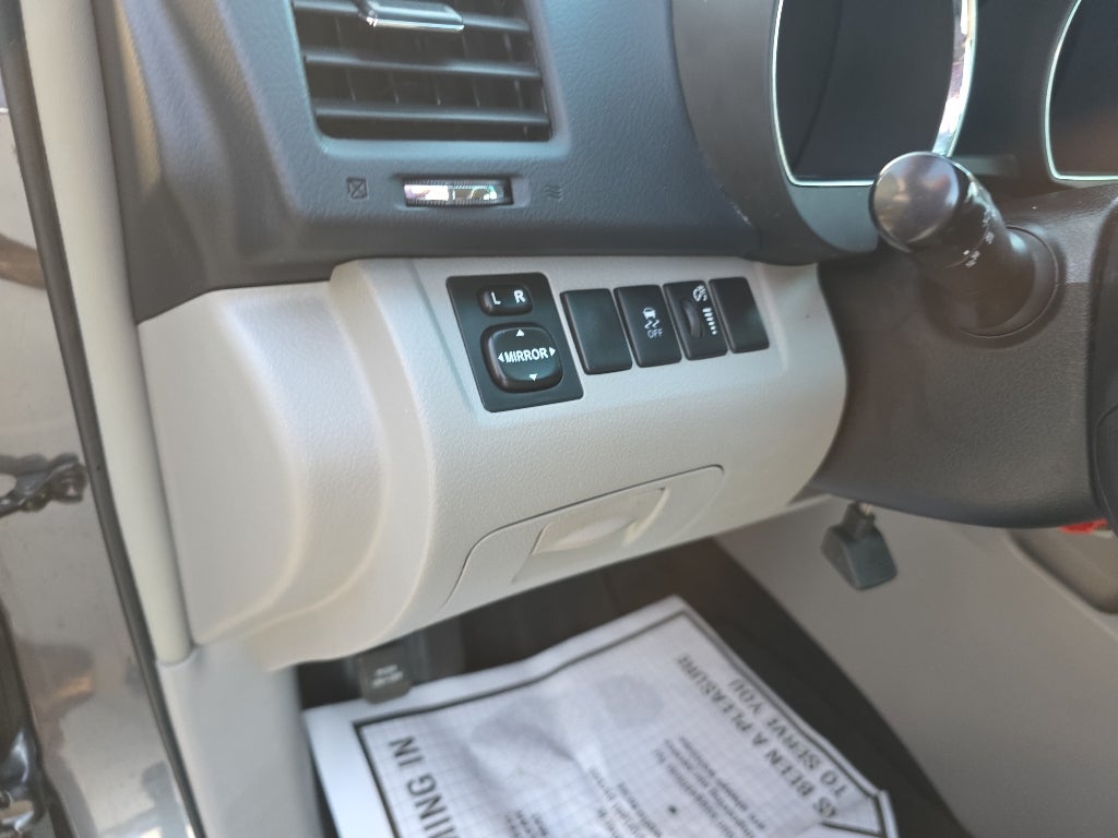 2013 Toyota Highlander Base